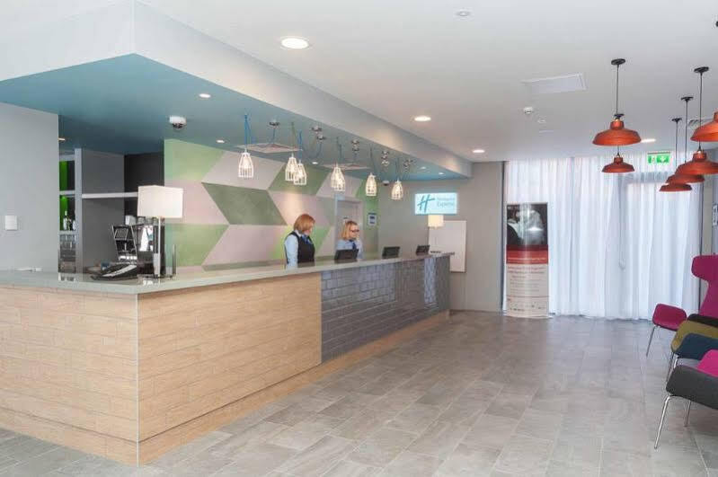 Hotel Express Aberdeen Airport By Ihg 3*
