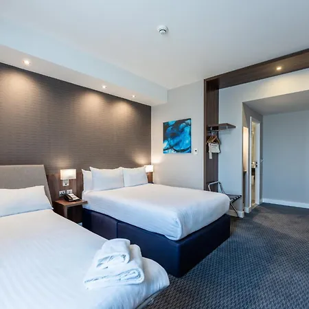 Holiday Inn Express Aberdeen Airport By Ihg Dyce Exterior photo